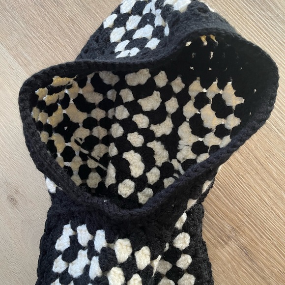 Ganni inspired Knit Balaclava / Crochet Balaclava - Granny Square - Picture 5 of 5